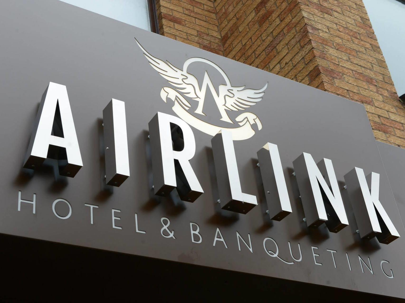 The Airlink Hotel London Heathrow Hayes  Exterior photo